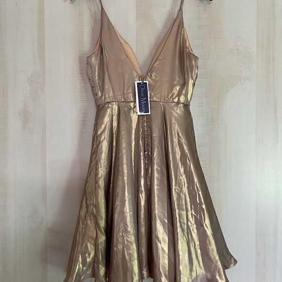 Dear Moon new with tags‎ gold mini party dress, size 3 - Picture 9 of 10